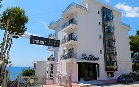 Seawave Hotel